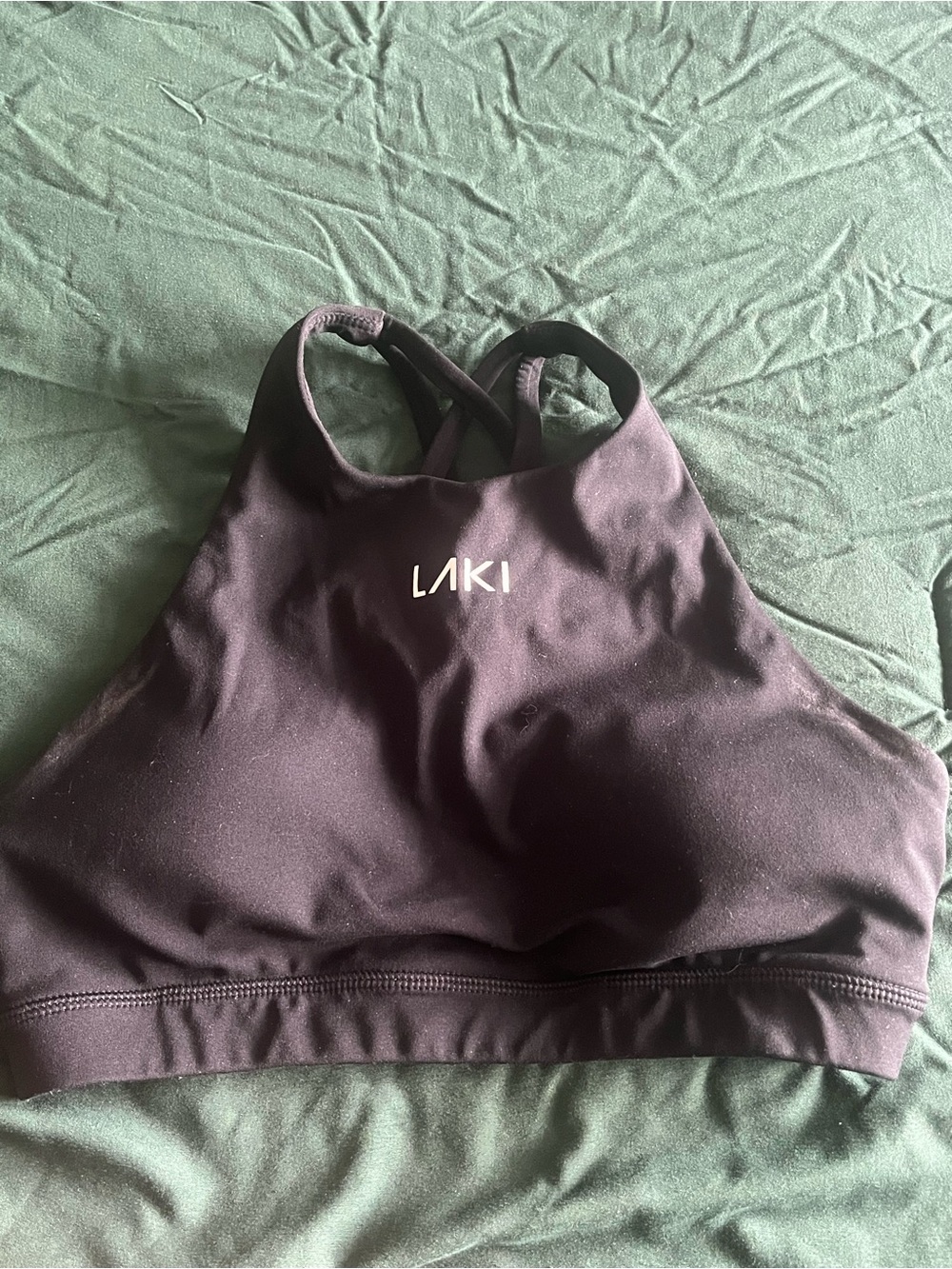 Laki Active Women's High-Neck Sports Bra